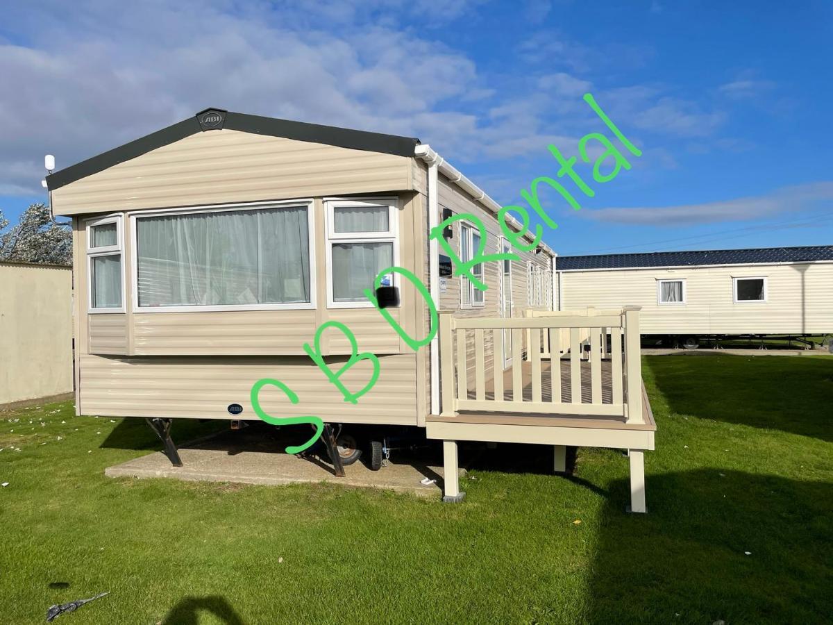 Summer Breeze Deluxe Caravan Rental Saint Osyth Εξωτερικό φωτογραφία